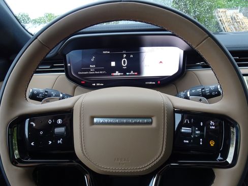 New 2026 Land Rover Range Rover Sport Dynamic SE AWD/4WD image 25