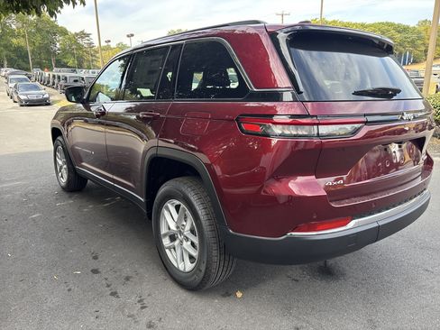 New 2025 Jeep Grand Cherokee Laredo X w/ Luxury Tech Group I image 6