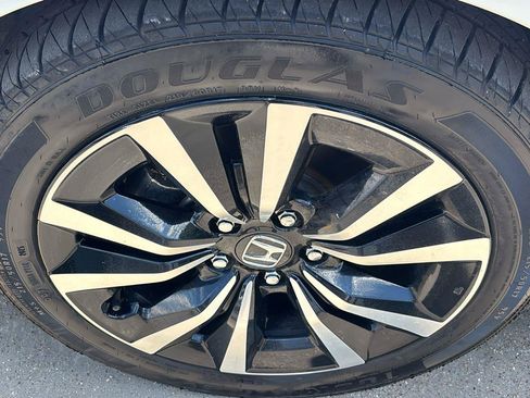 Used 2023 Honda Civic EX image 13