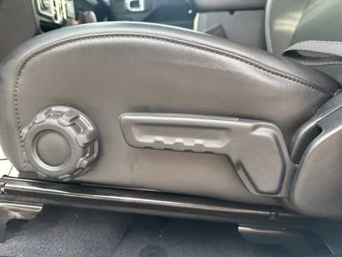 Used 2023 Jeep Gladiator Sport S image 20