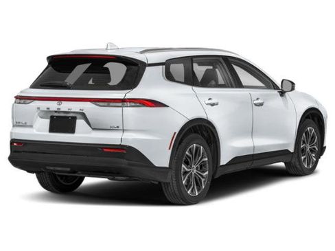 Used 2025 Toyota Crown Signia image 2