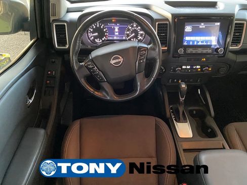 Used 2023 Nissan Frontier SV w/ Technology Package AWD/4WD image 12