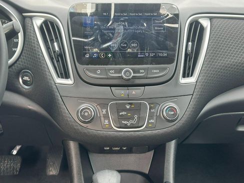 Used 2025 Chevrolet Malibu RS image 13