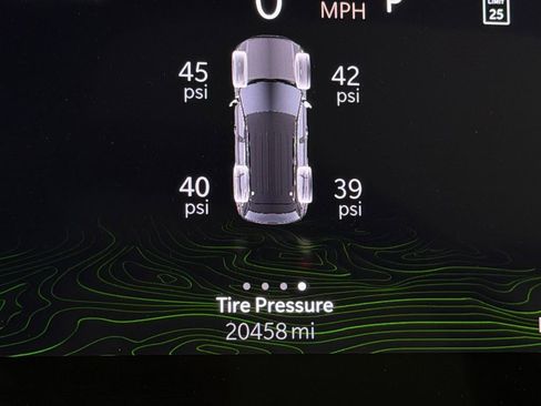 Used 2023 Jeep Grand Cherokee Overland w/ Advanced Protech Group III image 18