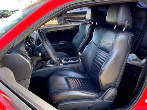 Used 2014 Dodge Challenger R/T image 6