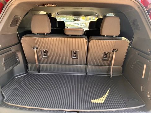 New 2026 Chevrolet Traverse LT w/ Driver Confidence Package FWD image 8