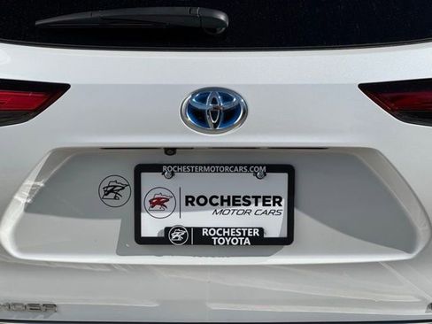 Used 2023 Toyota Highlander Limited AWD/4WD image 45