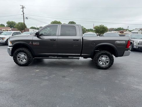 Used 2017 RAM 2500 Tradesman w/ Chrome Appearance Group AWD/4WD image 5