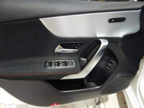 Used 2022 Mercedes-Benz A 220 4MATIC image 12