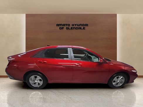 New 2026 Hyundai Elantra SE image 7