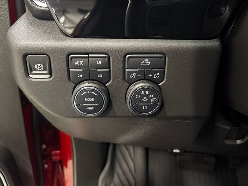 Used 2024 Chevrolet Silverado 1500 RST AWD/4WD image 29