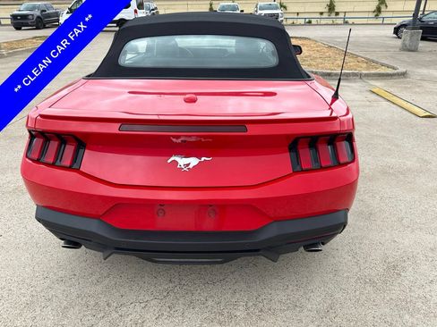 Used 2025 Ford Mustang Premium RWD image 7