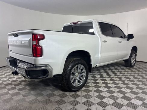 Used 2022 Chevrolet Silverado 1500 LTZ AWD/4WD image 8