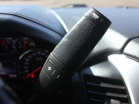 Used 2015 GMC Yukon SLT w/ Open Road Package image 15