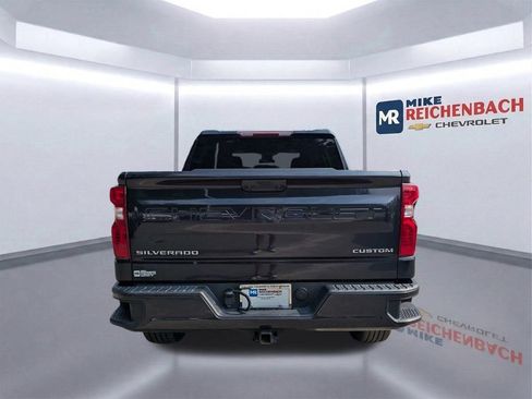 Used 2023 Chevrolet Silverado 1500 Custom AWD/4WD image 5