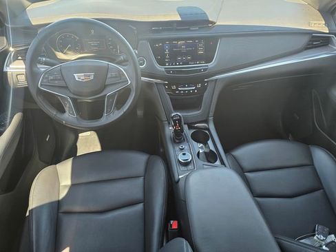 Used 2024 Cadillac XT5 Luxury image 16