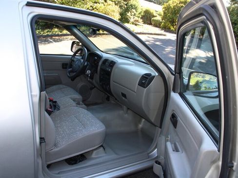 Used 2005 Chevrolet Colorado 2WD Regular Cab image 6