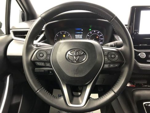 Used 2025 Toyota Corolla SE w/ Convenience Package image 16
