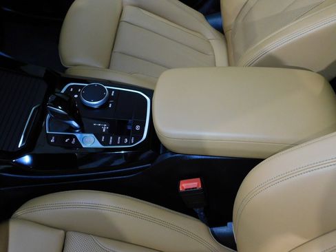 Used 2024 BMW X3 xDrive30i image 32
