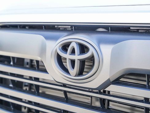 New 2026 Toyota Tundra SR5 image 6