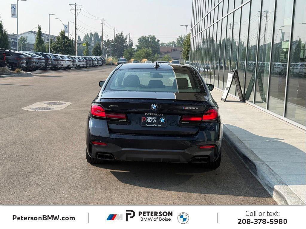 Used 2023 BMW M550i xDrive w/ Dynamic Handling Package AWD/4WD image 4