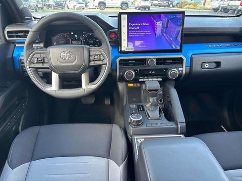 New 2025 Toyota Tacoma TRD Off-Road AWD/4WD image 7