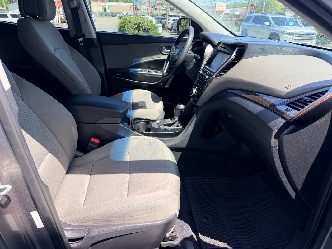 Used 2018 Hyundai Santa Fe Sport w/ 2.4L Value Package 02 FWD image 16