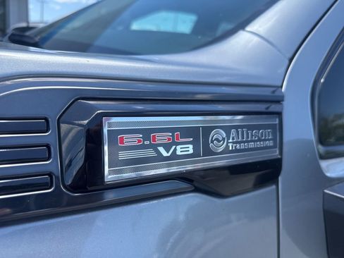 Used 2024 GMC Sierra 2500 AT4 AWD/4WD image 11