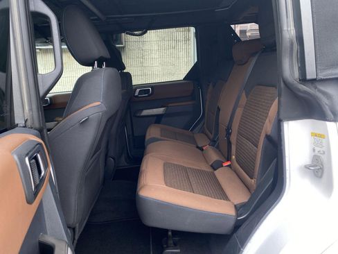 Used 2023 Ford Bronco Outer Banks image 16