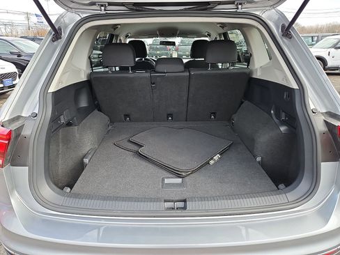 Used 2022 Volkswagen Tiguan S image 27