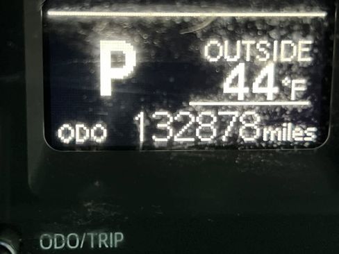 Used 2017 Toyota Corolla LE image 26