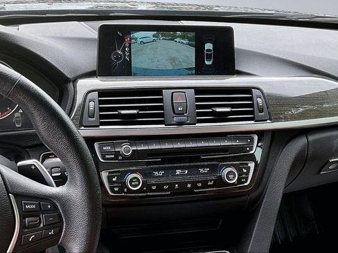 Used 2016 BMW 428i xDrive Convertible image 9