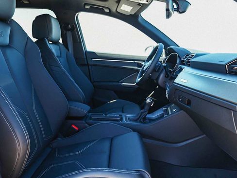 New 2025 Audi Q3 2.0T Premium image 17