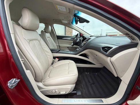 Used 2017 Lincoln MKZ Reserve w/ Climate Package image 26