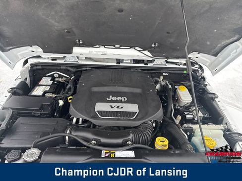 Used 2016 Jeep Wrangler Unlimited Sahara w/ Max Tow Package image 25