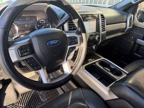 Used 2017 Ford F250 Platinum w/ Platinum Ultimate Package image 8