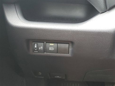 Certified 2025 Toyota RAV4 LE image 21