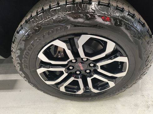 New 2026 GMC Canyon AT4 w/ Technology Plus Package image 4