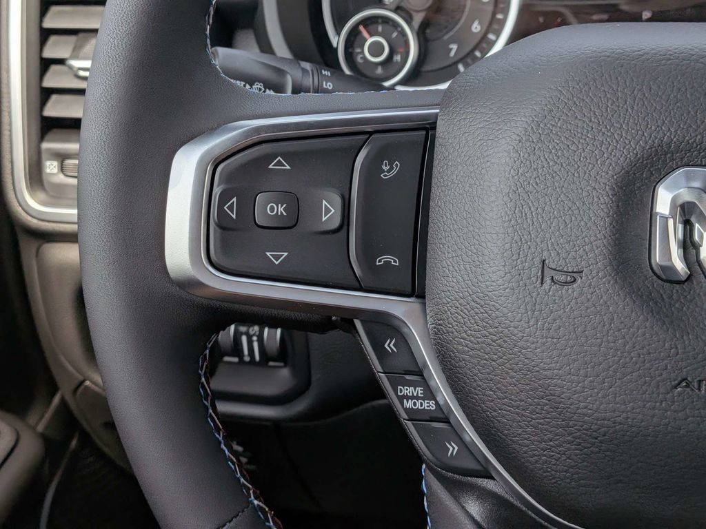 New 2026 RAM 1500 Big Horn AWD/4WD image 19