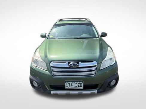 Used 2013 Subaru Outback 2.5i Limited AWD/4WD image 2