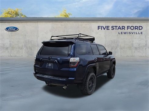Used 2021 Toyota 4Runner Venture image 8
