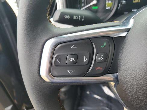 Used 2024 Jeep Wrangler Unlimited Sahara AWD/4WD image 29