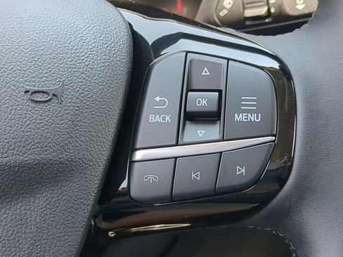 Used 2024 Ford Escape SE image 26