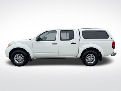 Used 2021 Nissan Frontier SV image 11