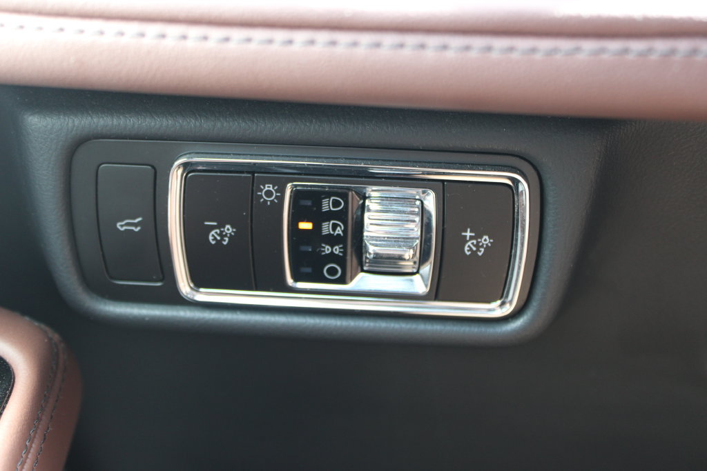 Used 2025 Lincoln Aviator Reserve w/ Luxury Package RWD image 27