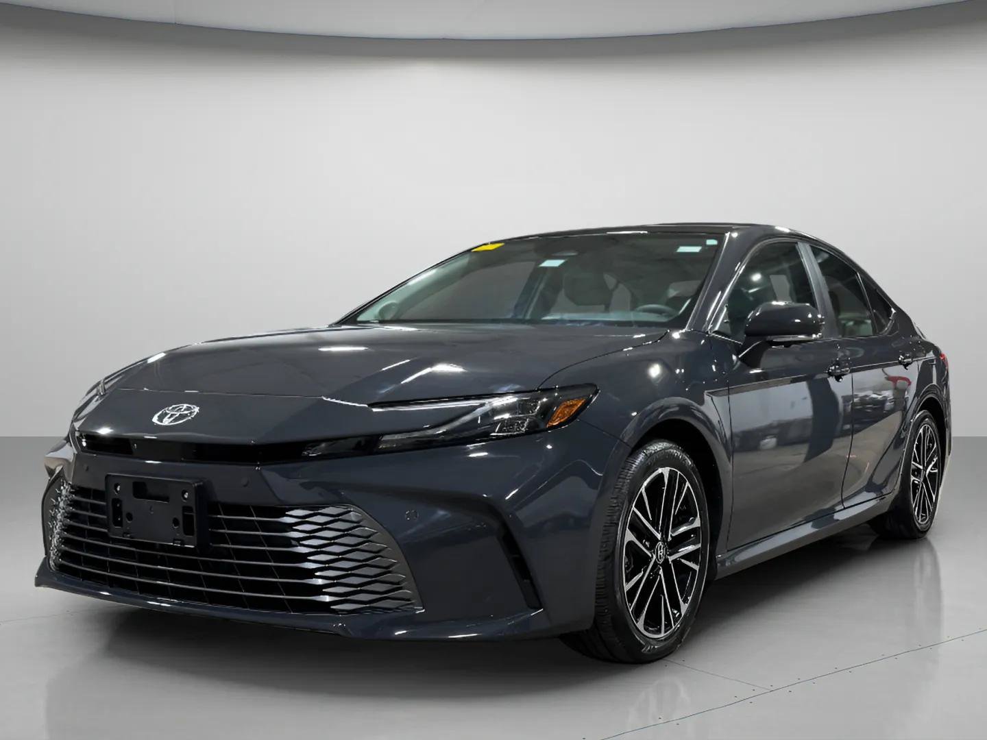 Used 2026 Toyota Camry XLE w/ Premium Plus Package AWD/4WD image 7