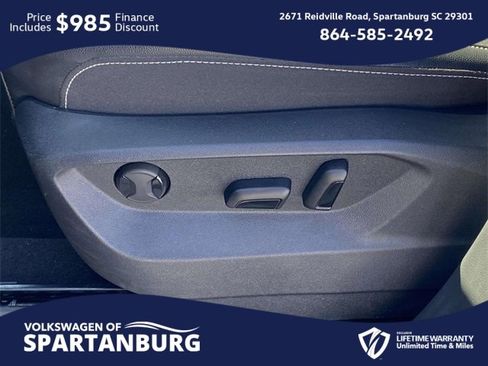 Used 2024 Volkswagen Atlas SE image 16