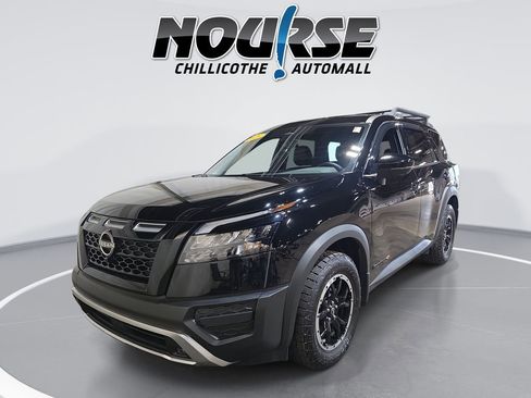 Used 2025 Nissan Pathfinder Rock Creek AWD/4WD image 1