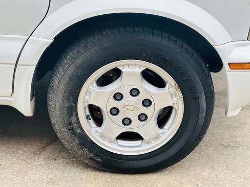 Used 2004 Chevrolet Astro w/ LS Preferred Equipment Group RWD image 5