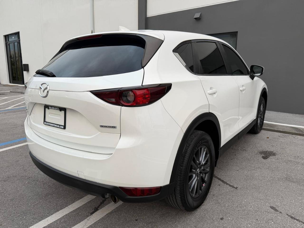 Used 2021 MAZDA CX-5 Touring w/ Touring Preferred SV Package FWD image 6